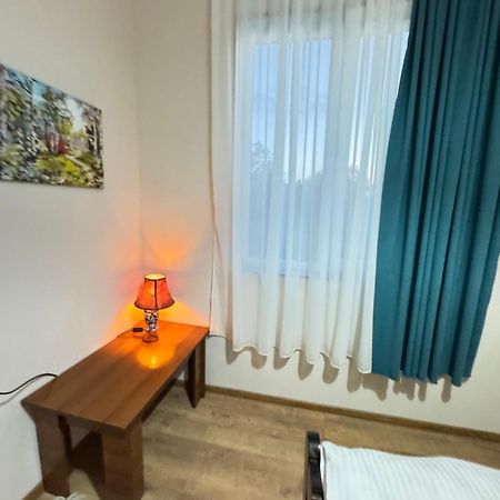 Odo'S Guest House 马尔特维利 外观 照片