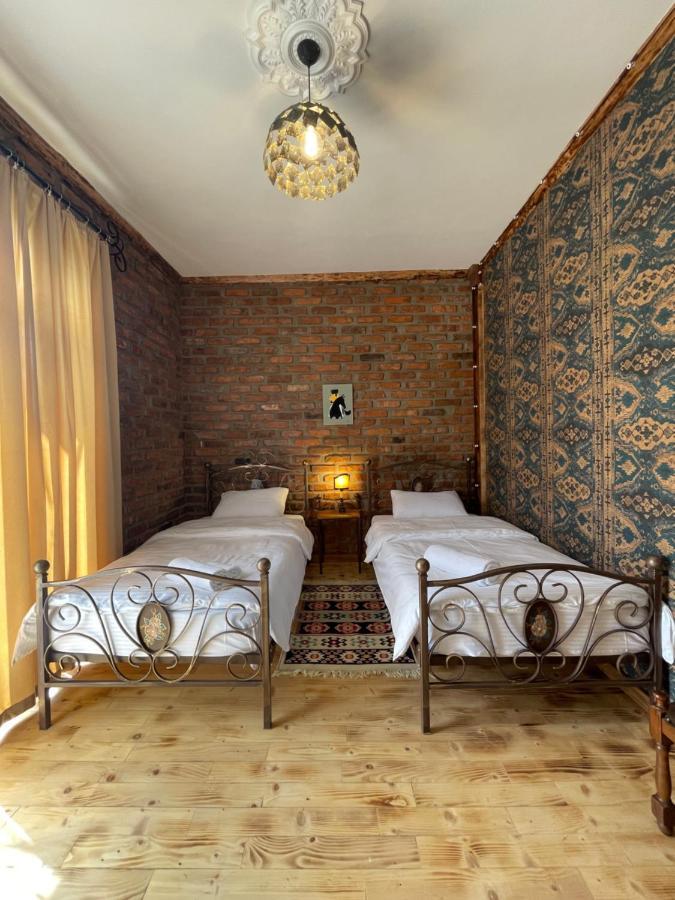 Odo'S Guest House 马尔特维利 外观 照片